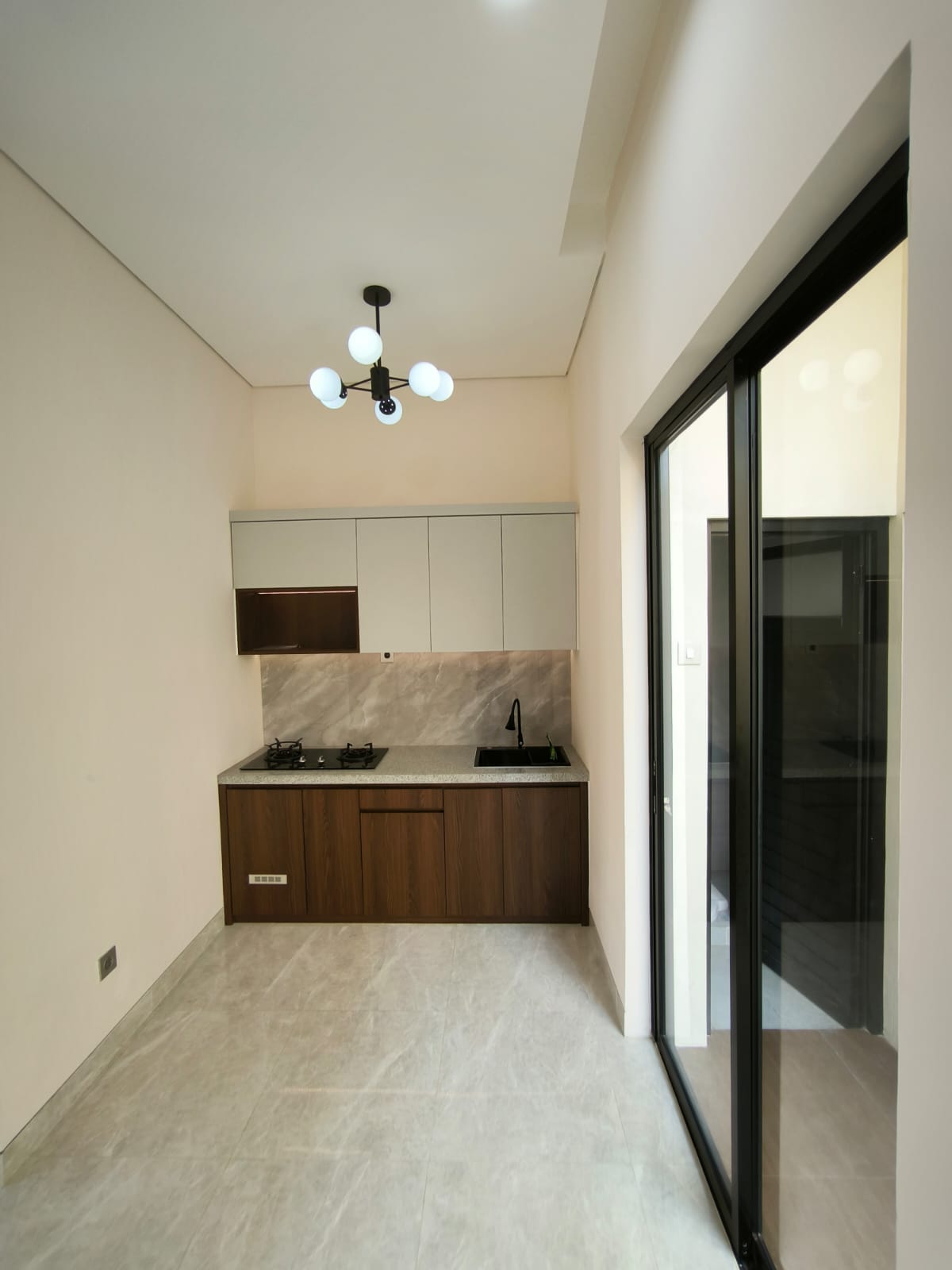 Rumah-Baru-2-Lantai-dekat-UGM-Jl-Kaliurang-Km-78-16