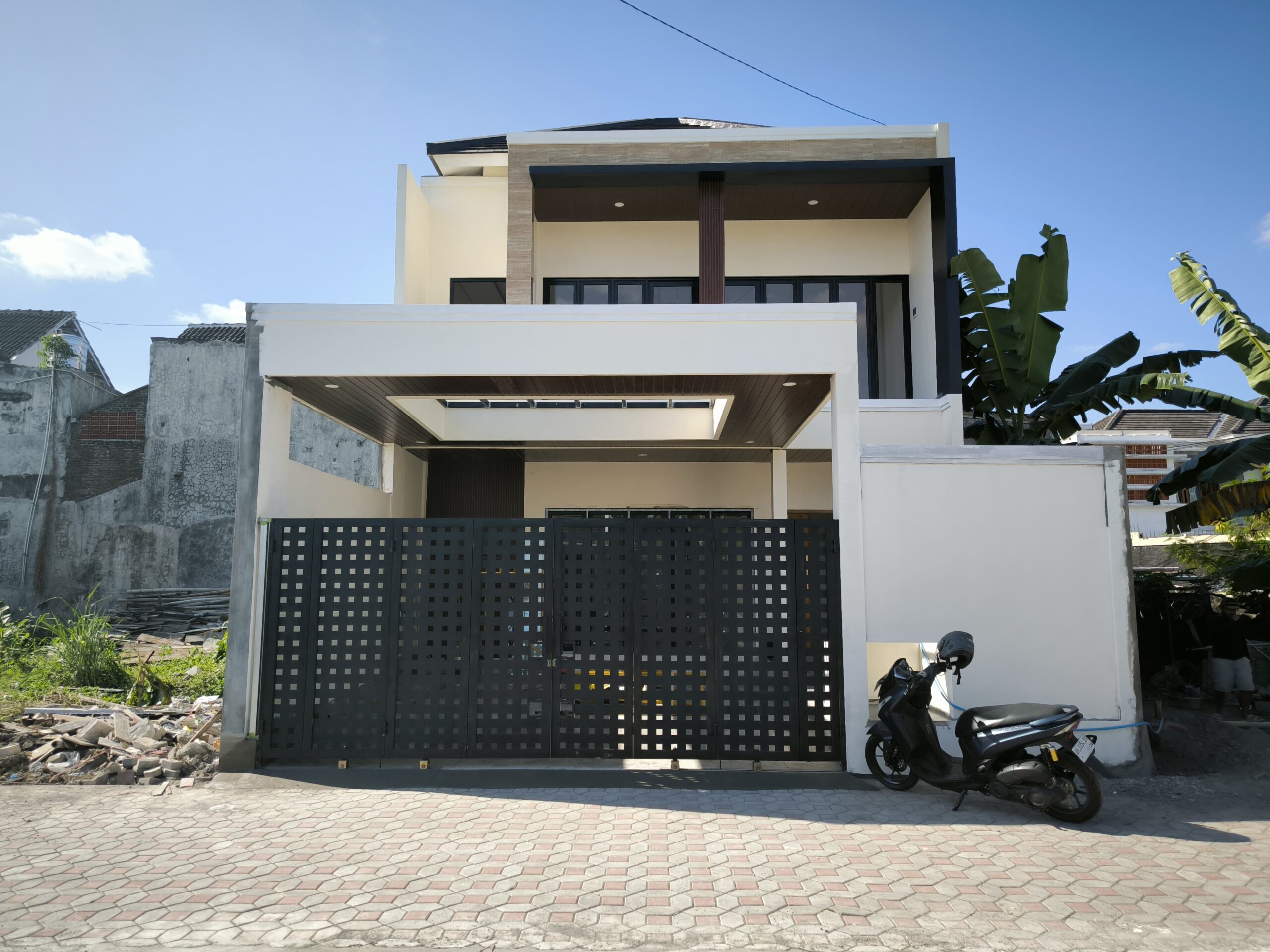 Rumah-Baru-2-Lantai-dekat-UGM-Jl-Kaliurang-Km-78-2