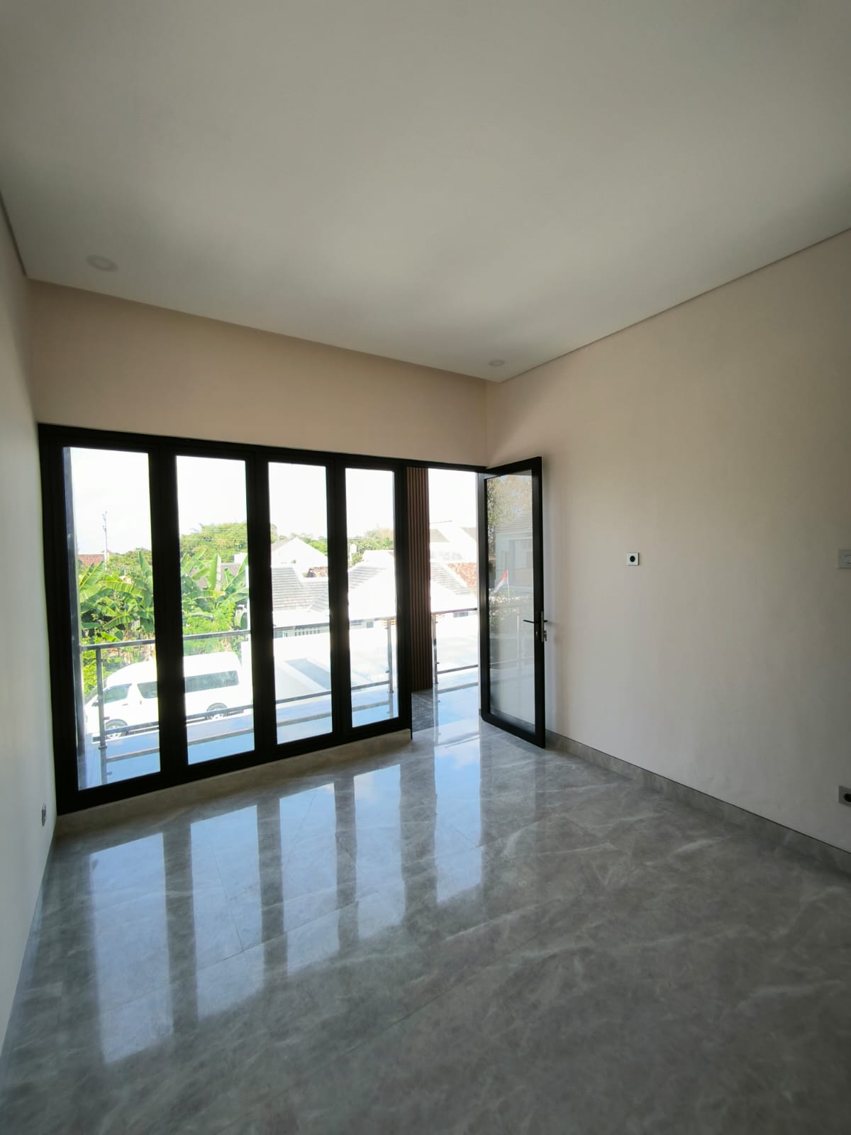 Rumah-Baru-2-Lantai-dekat-UGM-Jl-Kaliurang-Km-78-7