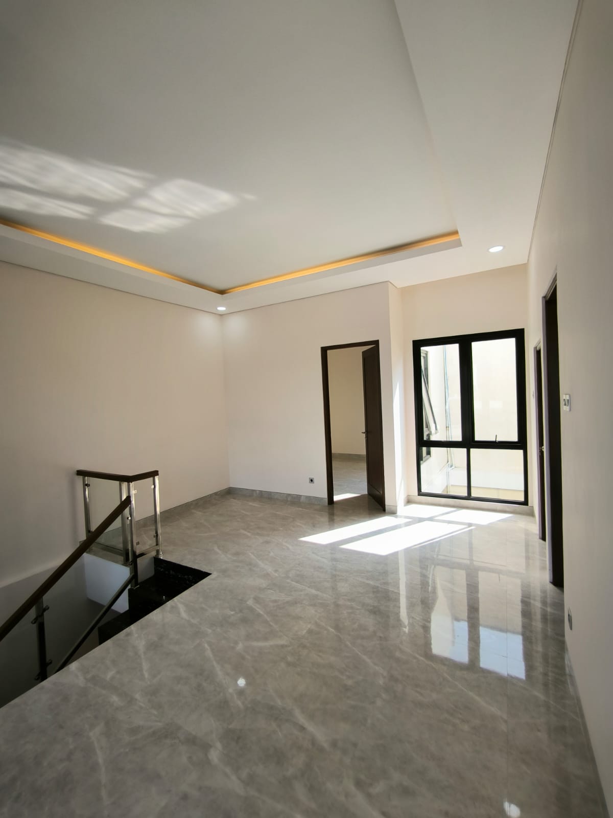 Rumah-Baru-2-Lantai-dekat-UGM-Jl-Kaliurang-Km-78-8