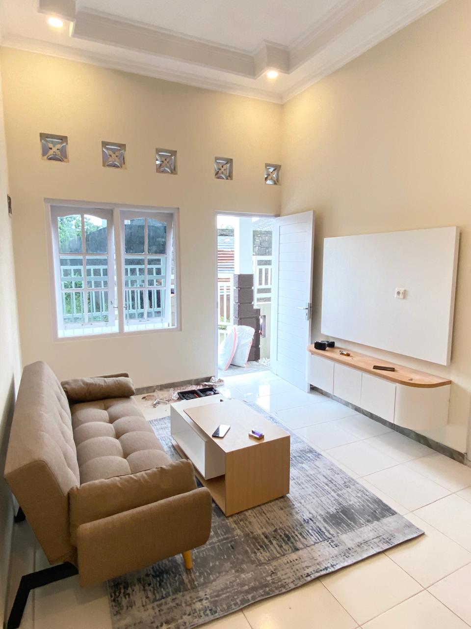 Rumah-Modern-2-Lantai-di-Tajem-3