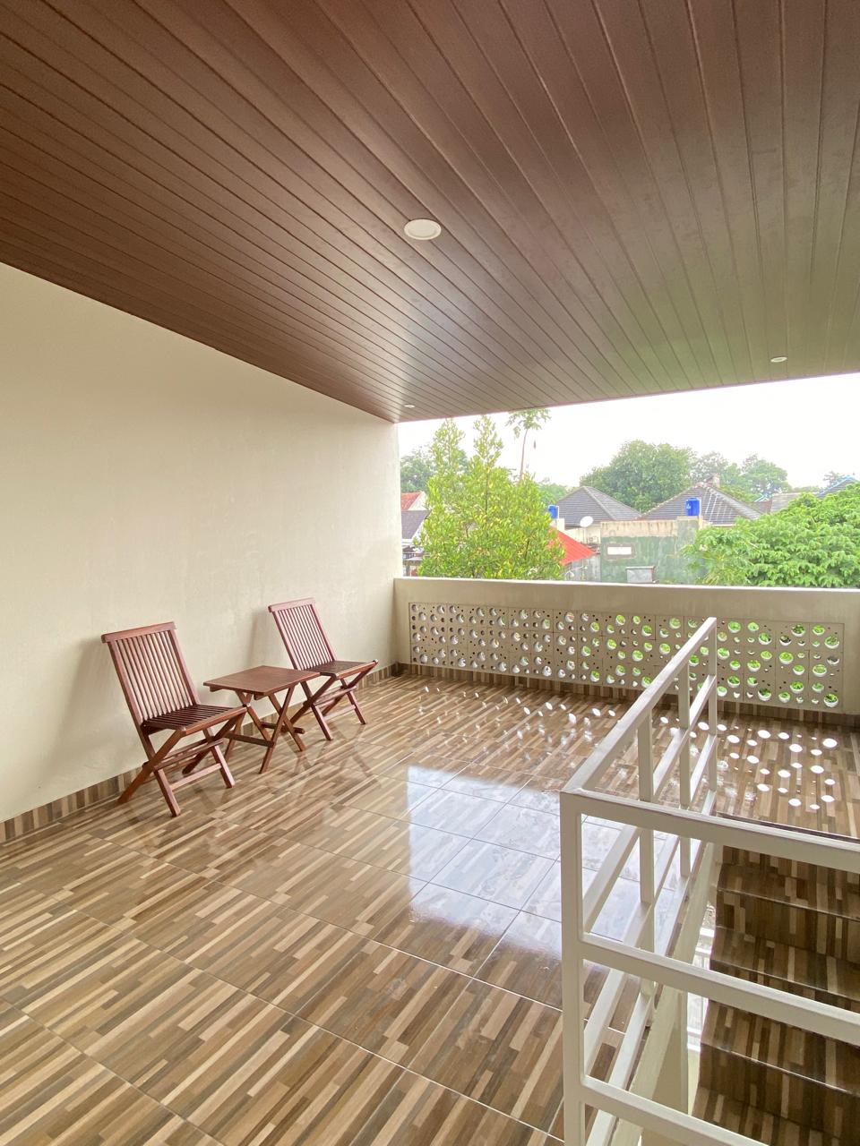 Rumah-Modern-2-Lantai-di-Tajem-7