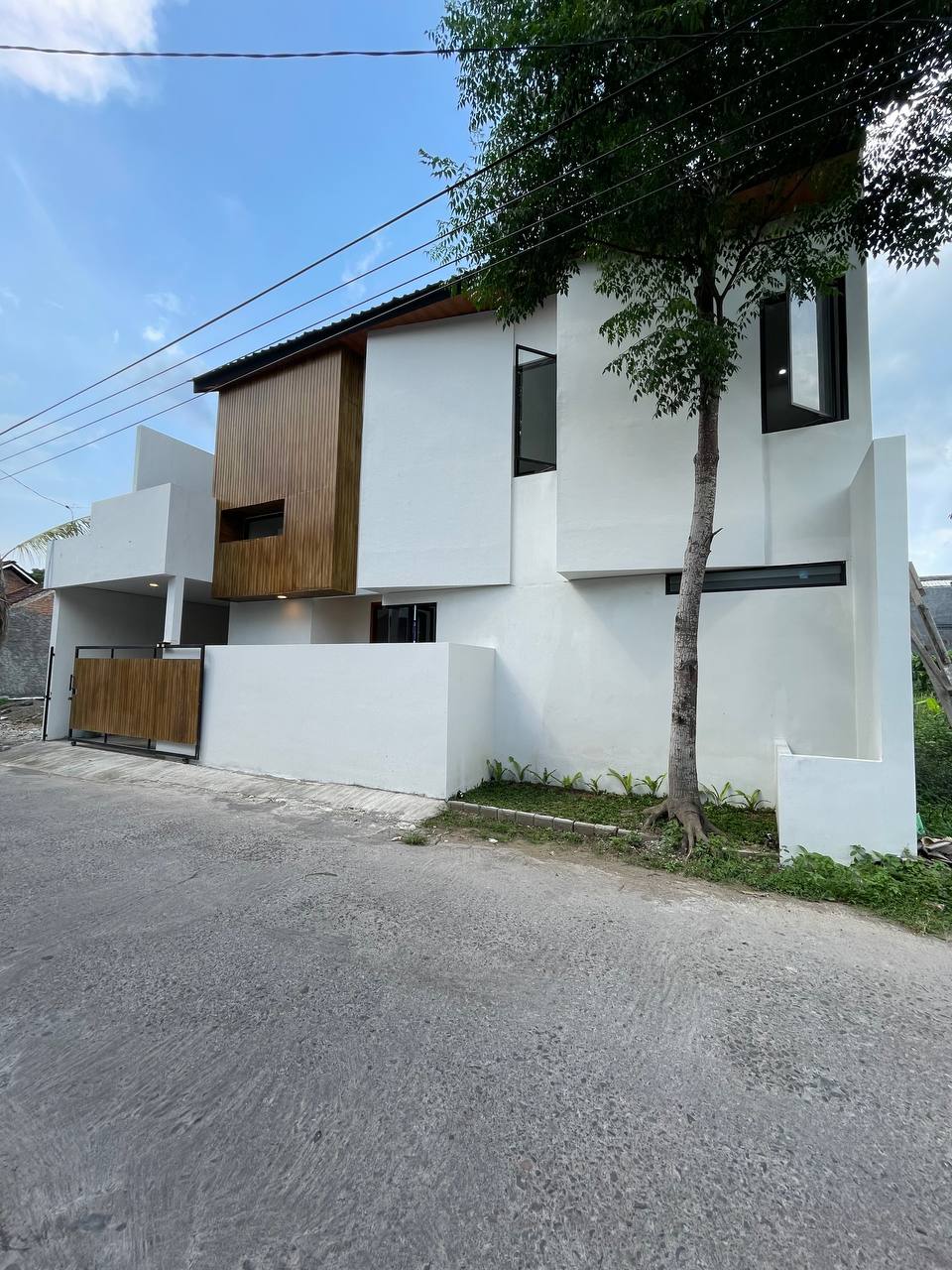 Rumah-2-lt-15M-di-timur-Pamela-7-1