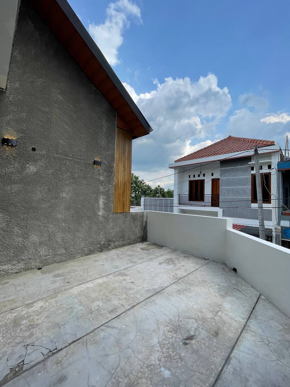 Rumah-2-lt-15M-di-timur-Pamela-7-14