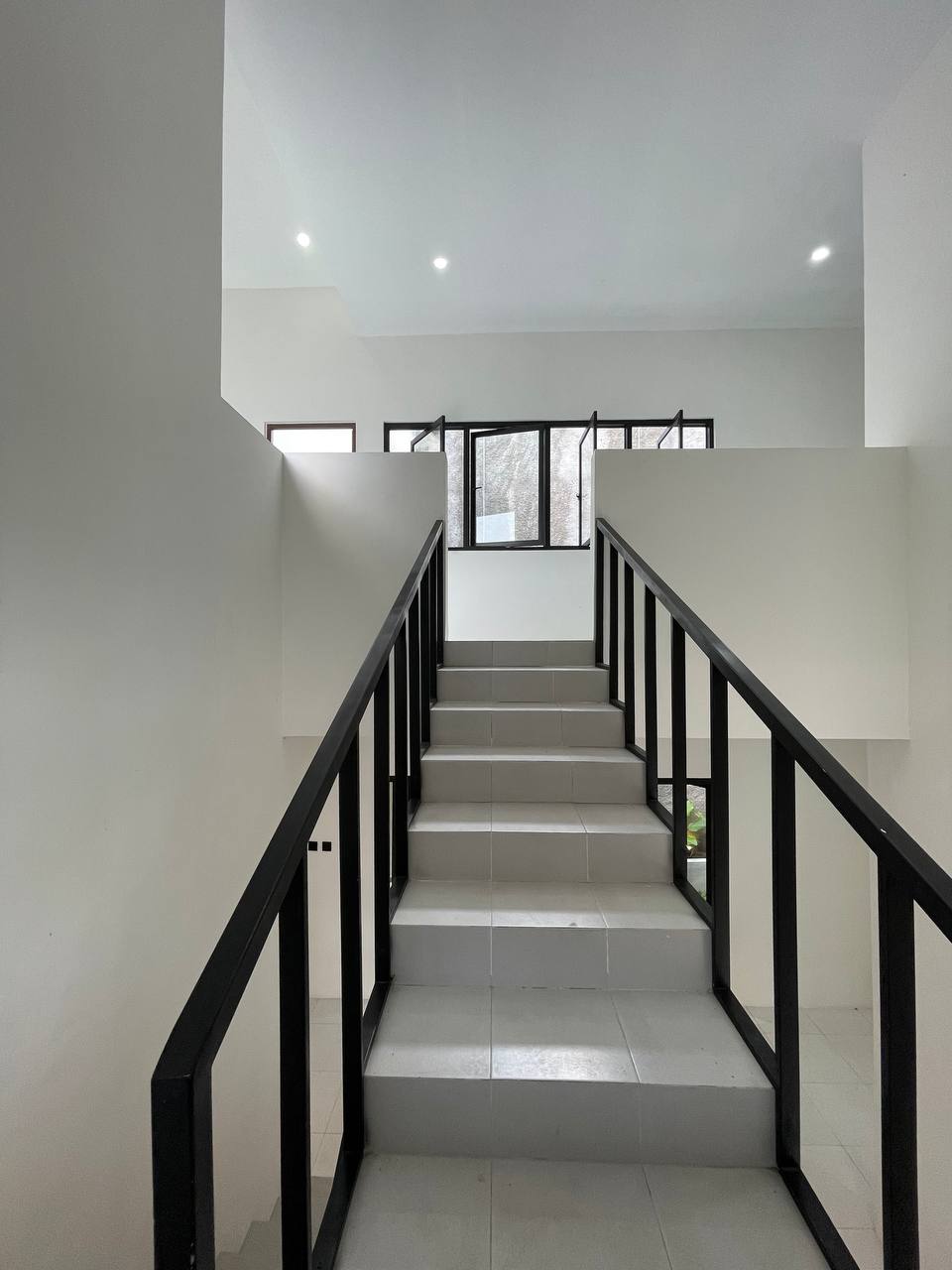 Rumah-2-lt-15M-di-timur-Pamela-7-20