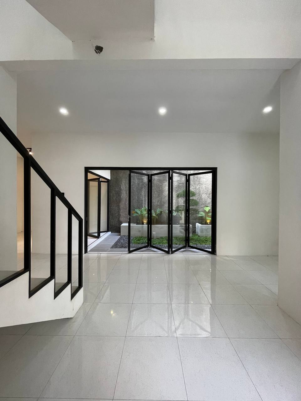 Rumah-2-lt-15M-di-timur-Pamela-7-3