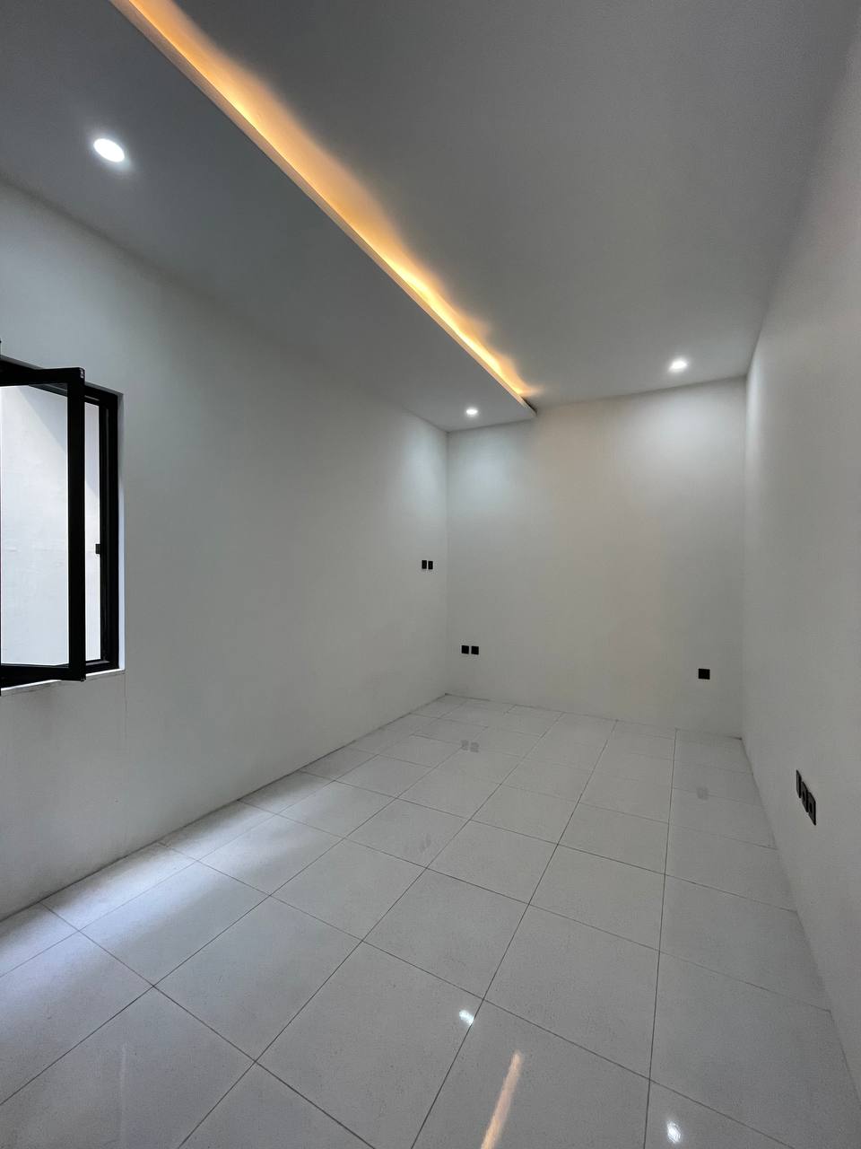 Rumah-2-lt-15M-di-timur-Pamela-7-5