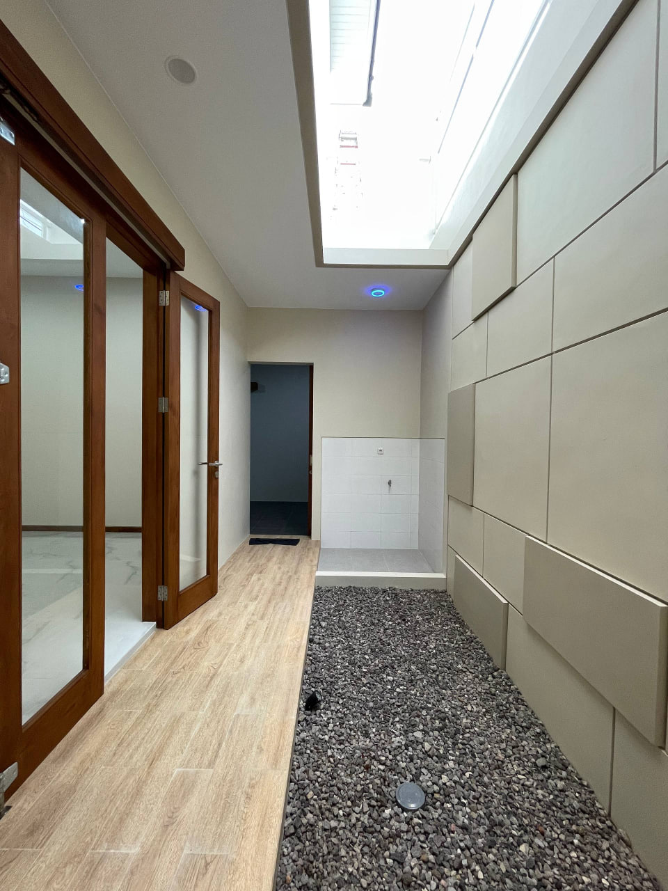 photo_11_2025-10-13_00-44-59