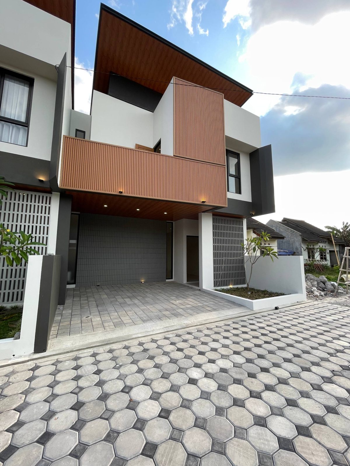 photo_2_2025-10-09_23-56-42