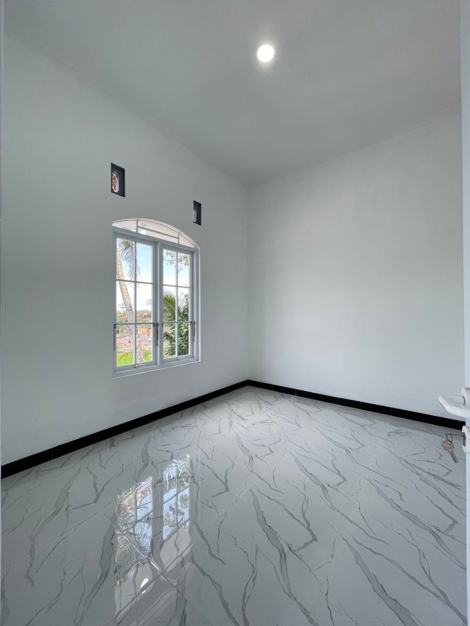 photo_3_2025-10-08_23-02-58