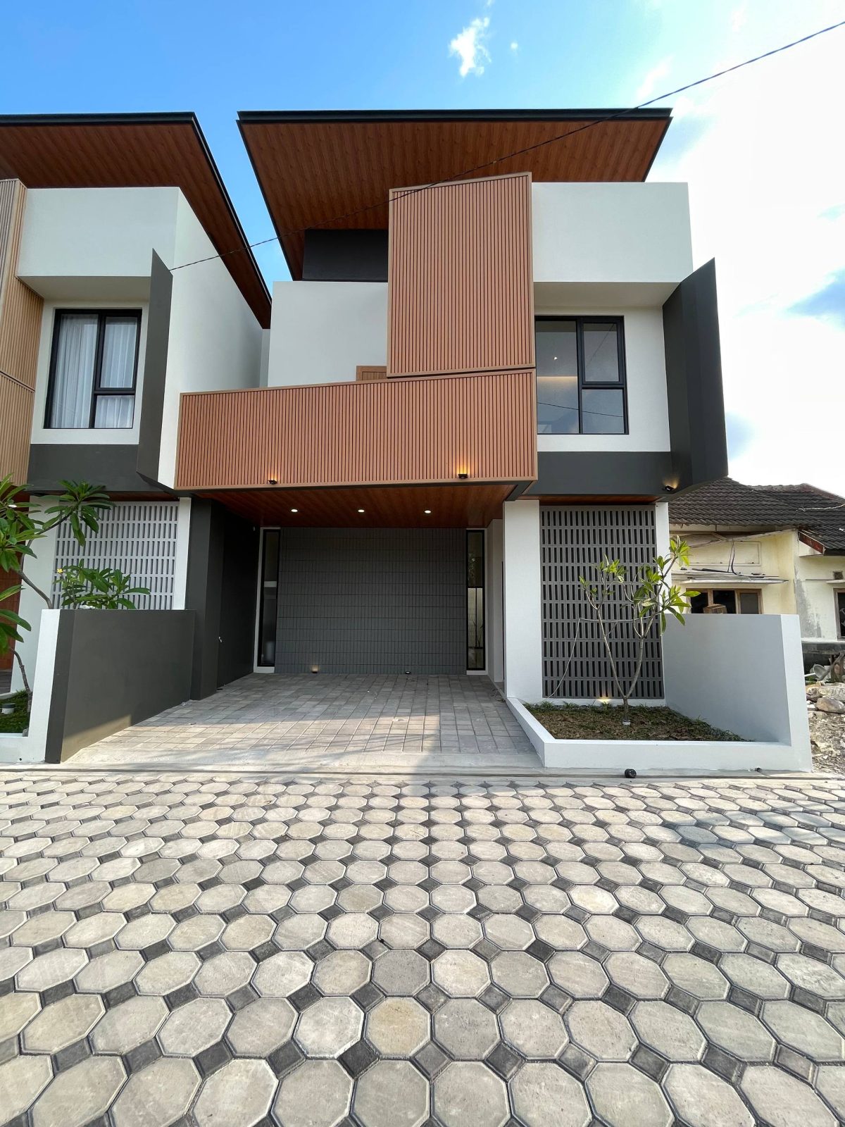 photo_3_2025-10-09_23-56-42