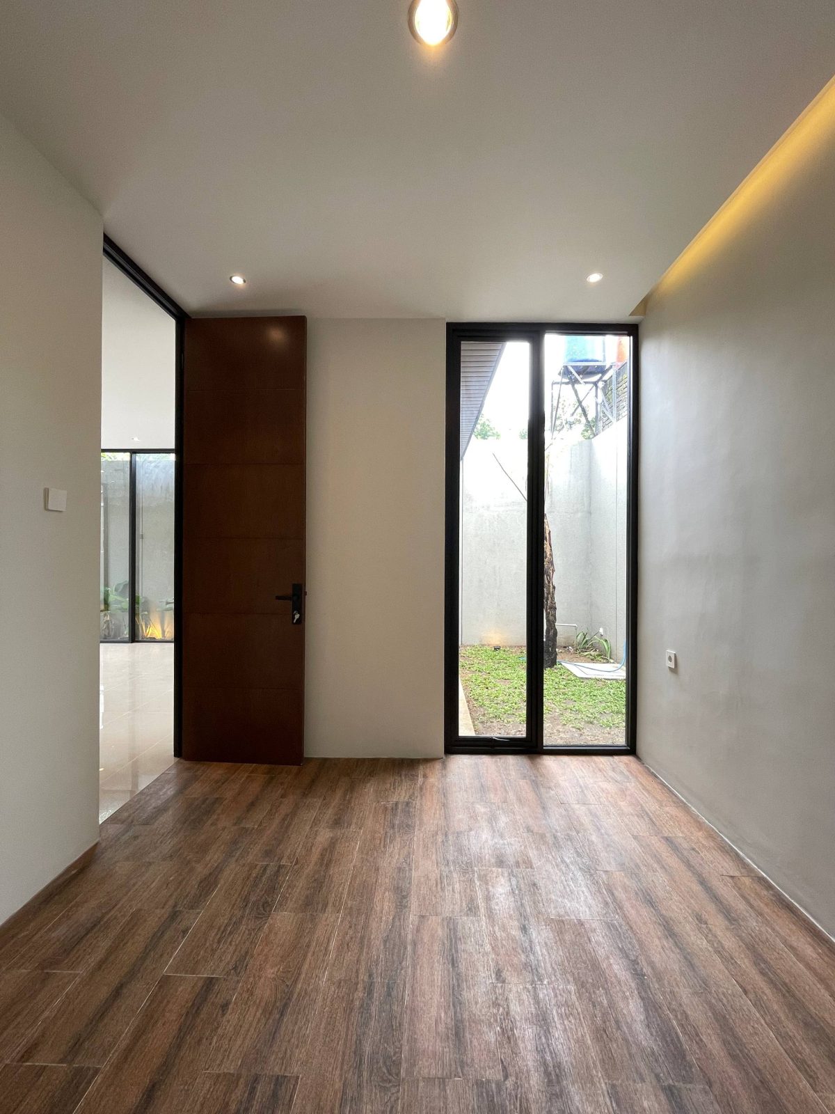 photo_11_2025-12-15_00-33-30