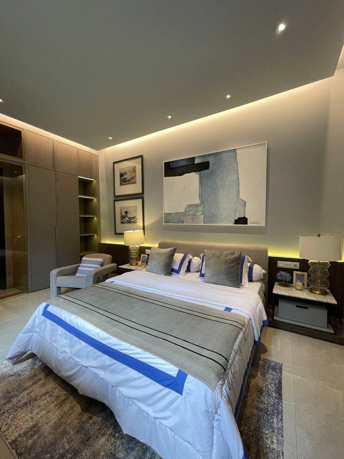 photo_16_2025-10-18_01-10-22