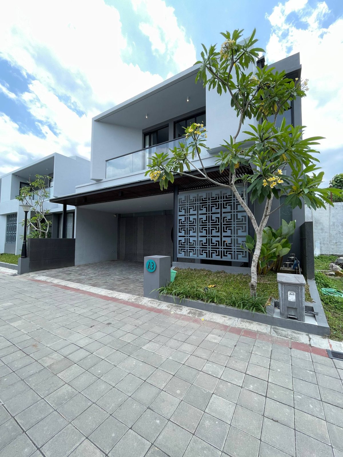 photo_2_2025-10-18_01-10-22