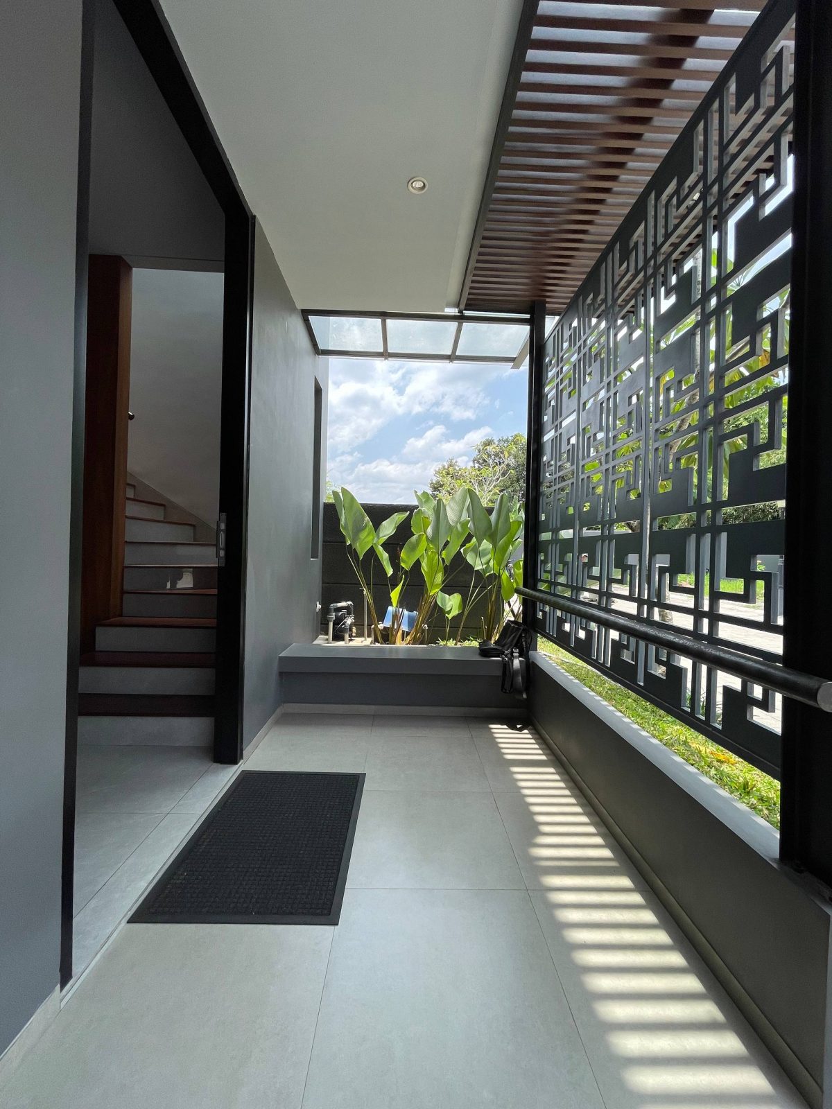 photo_4_2025-10-18_01-10-22