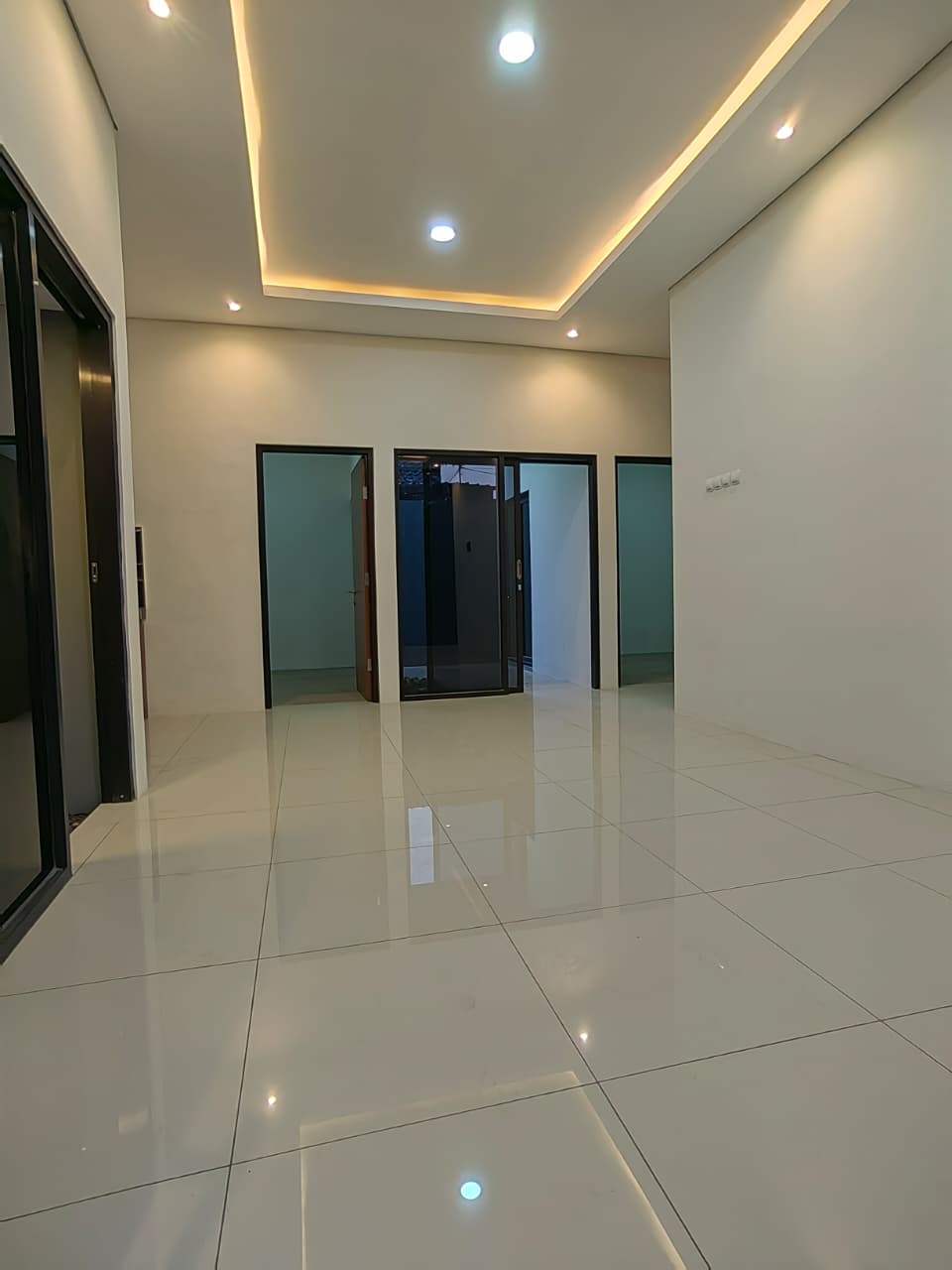 WhatsApp-Image-2026-08-18-at-11.49.05-3